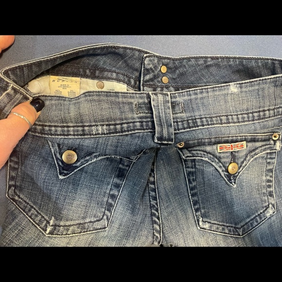 Hudson Jeans Flare size 29.  Perfect fit, super stunning.   Y2K vibe - Picture 2 of 4